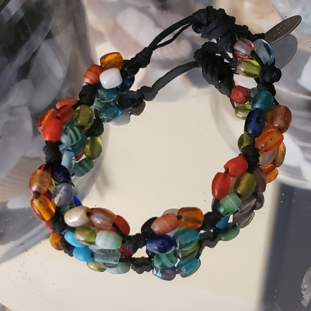 NWOT Falsi Gioieli Handmade Bead Bracelet